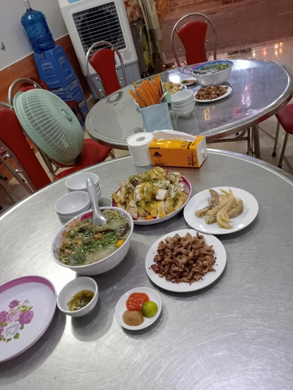 Bed and Breakfast Nha Nghi Phuong Thao Quan Lan Exteriér fotografie